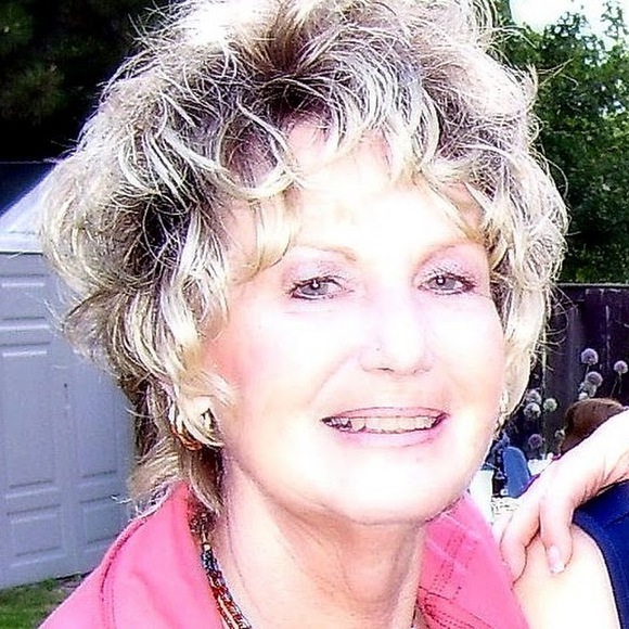 Meet your Posher, Cheryl - Picture 1 of 1